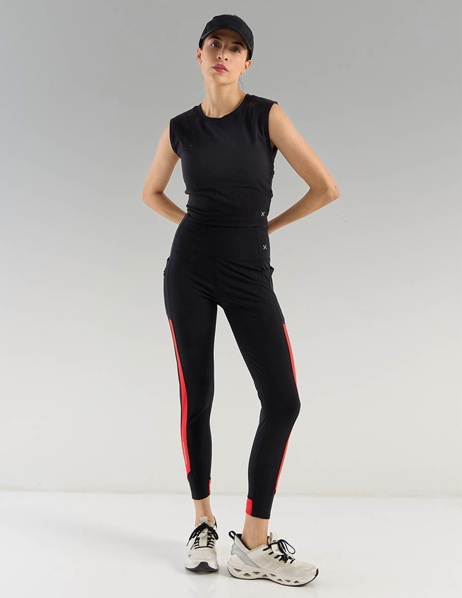 Playera deportiva para entrenamiento de mujer 8