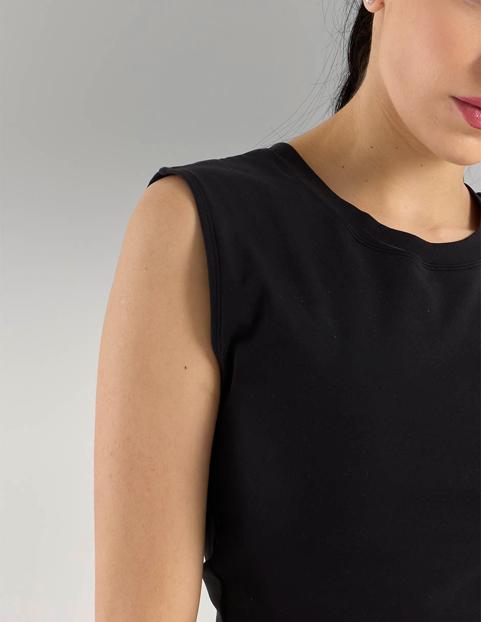 Playera deportiva para entrenamiento de mujer 10