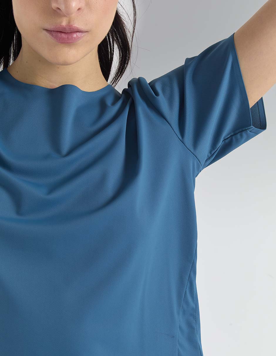 Playera deportiva para entrenamiento de mujer 4