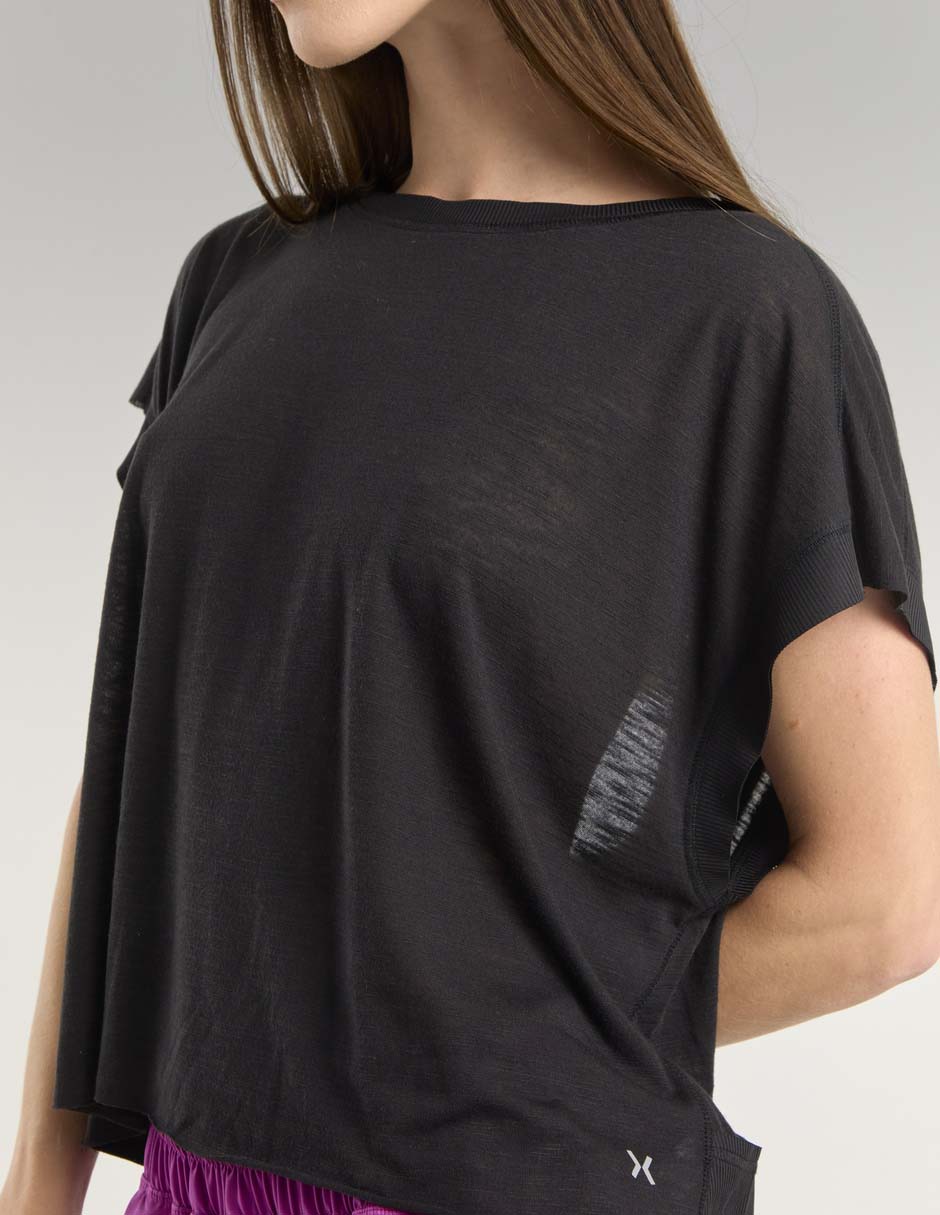 Playera deportiva para entrenamiento de mujer 4