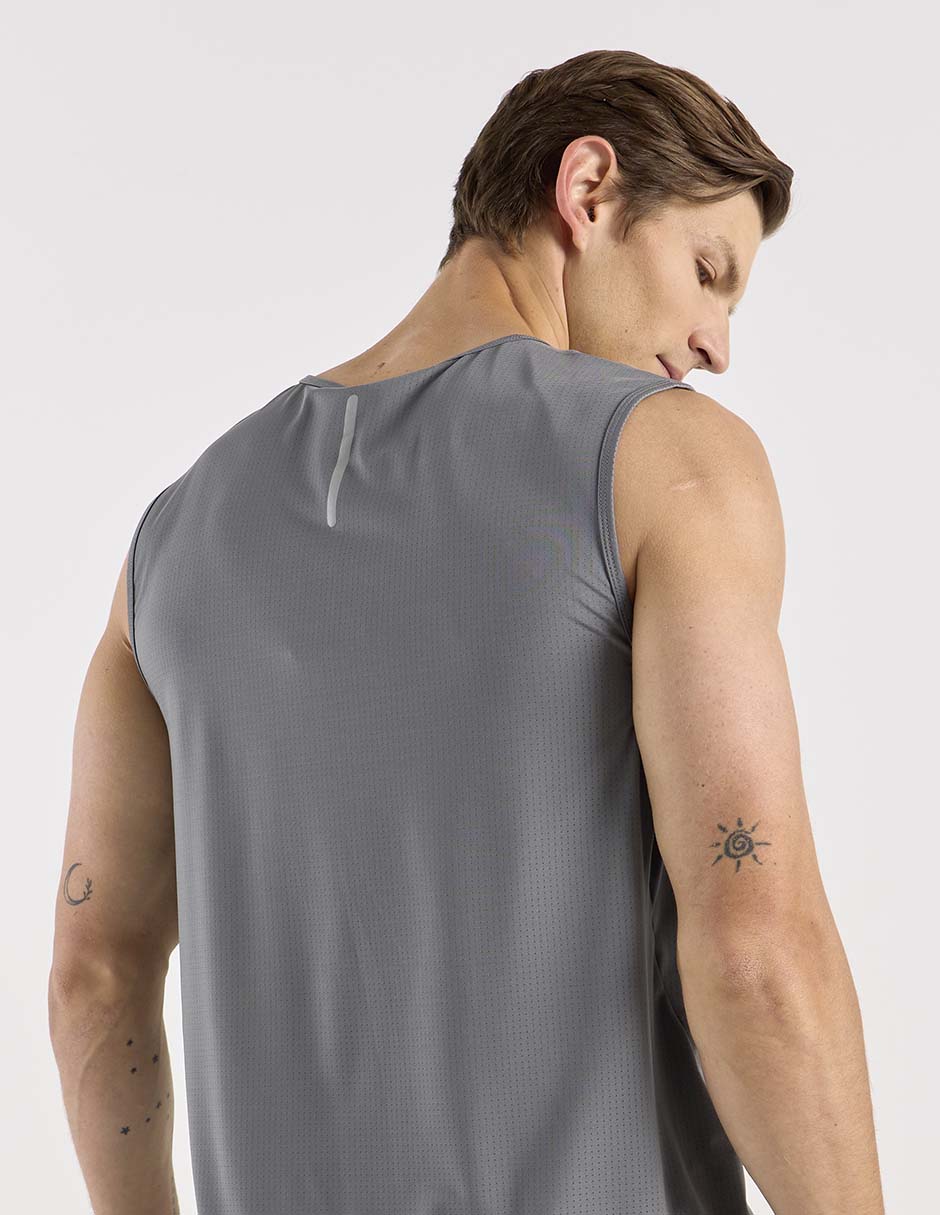 Playera deportiva para correr de hombre 5
