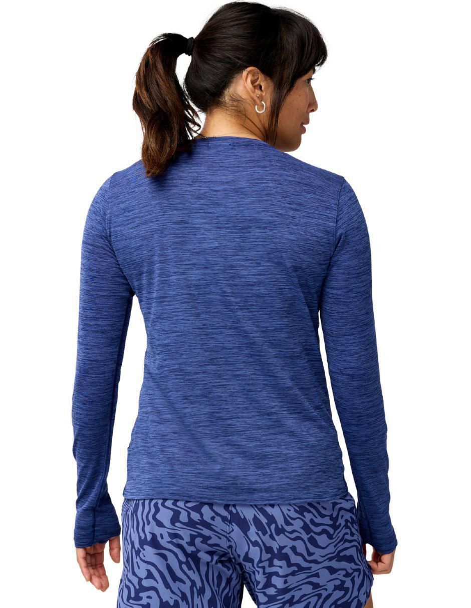 Playera deportiva para correr de mujer 3
