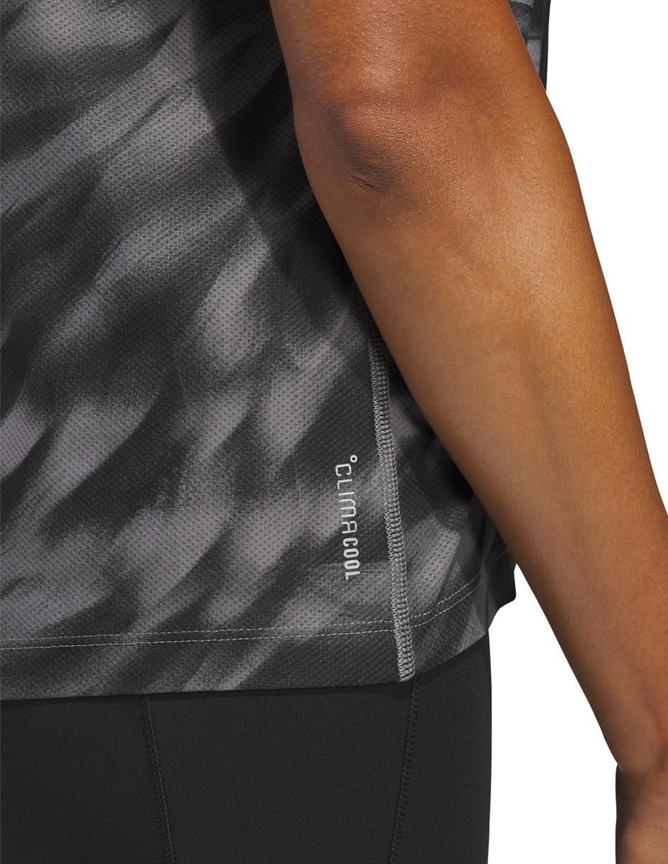 Playera deportiva para correr de mujer 7