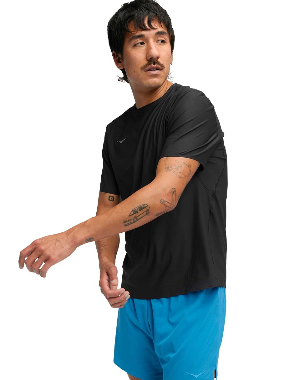 Playera deportiva para correr de hombre 7