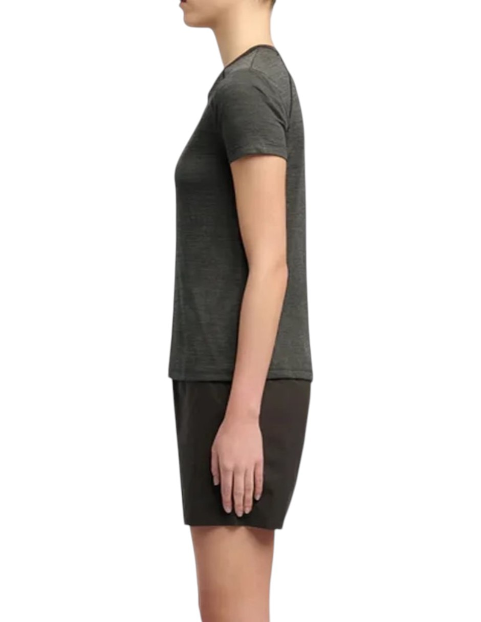 Playera deportiva para entrenamiento de mujer 2