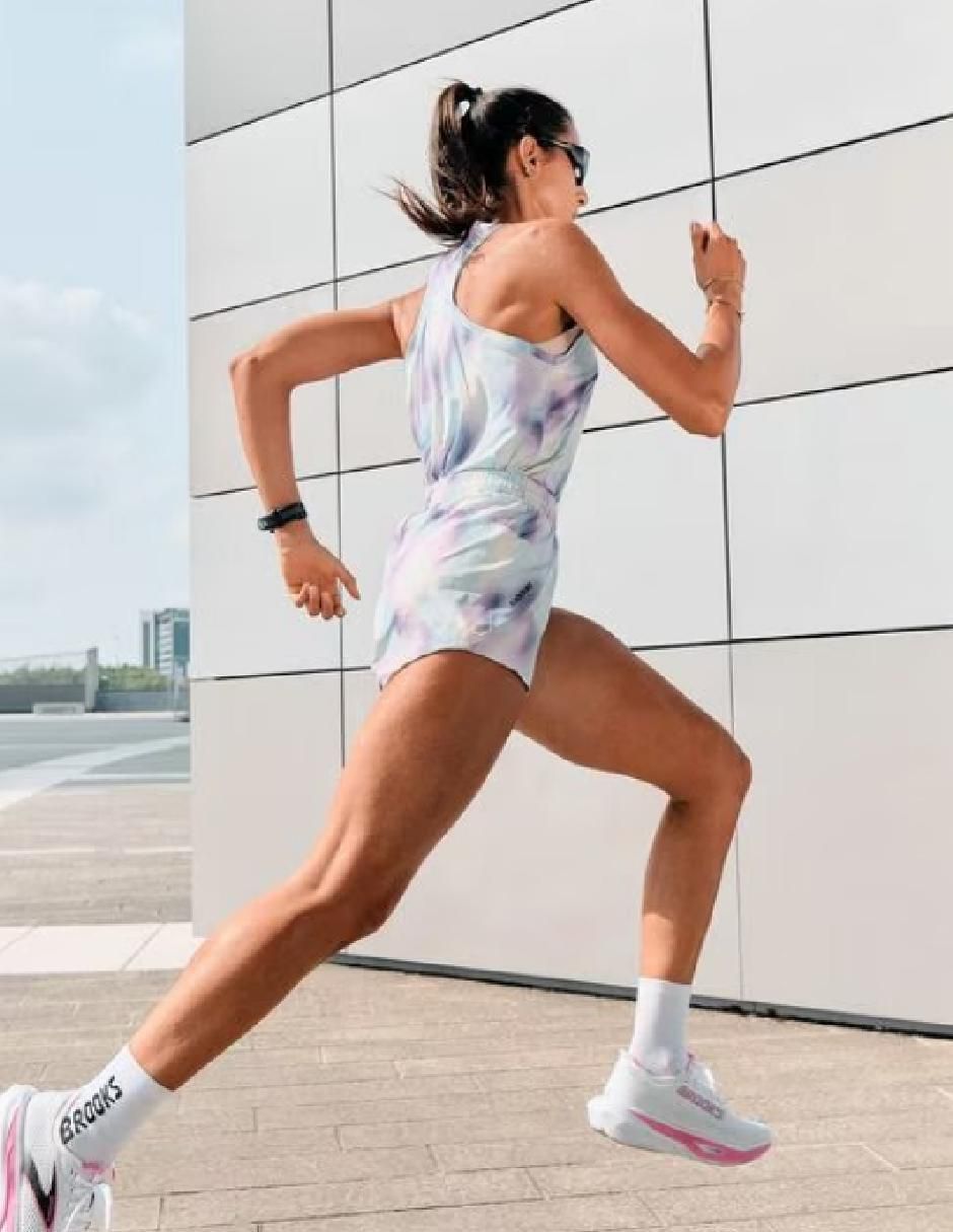 Short con bolsillos para correr mujer 3